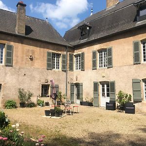 La Maison Des Gardes - Chambres D'Hotes Клюни Exterior photo