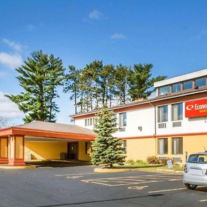 Econo Lodge Inn & Suites Стивенс Пойнт Exterior photo