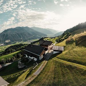 Апартаменты Peter'S - Bergbauernhof Mit Weitblick Брамберг-ам-Вильдкогель Exterior photo