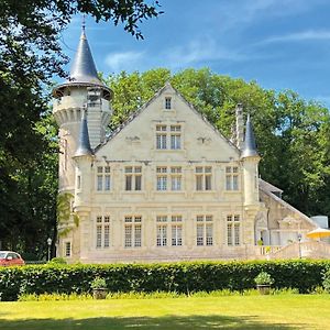 Bed and Breakfast Chateau Picol Entre Futuroscope Et Chateaux De La Loire Boussageau Exterior photo