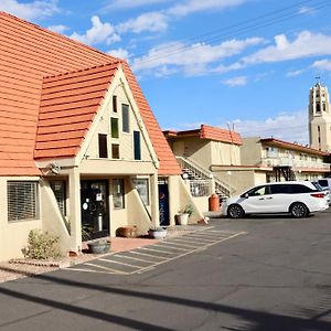 Мотель Super 8 By Wyndham Albuquerque Downtown Exterior photo