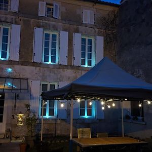 Bed and Breakfast Sylo-V Gensac-la-Pallue Exterior photo