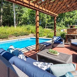 Вилла Oaisis On Oak - Private In-Ground Pool - Hot Tub - Pergola Seating - Wildlife Лейк Дженива Exterior photo