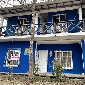 Отель Hostal Casa Azul Монтаньита Exterior photo