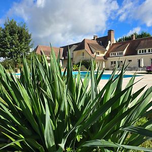 Bed and Breakfast Domaine Des Bruns Chatillon-Coligny Exterior photo