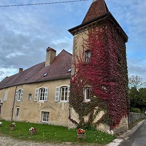 Апартаменты La Tourelle D'Aiglepierre Exterior photo