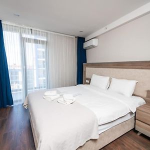 Вилла Cozy 1Br Batumi Apt With Balcony - By Wehost Exterior photo