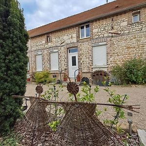 Вилла Maison Longere Les Camelias Vinneuf Exterior photo