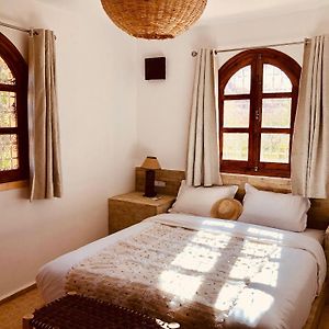 Bed and Breakfast Kasbah Isfoula And Spa Айт-Бен-Хадду Room photo