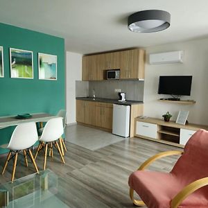 Отель Eva Apartman Хевиз Exterior photo