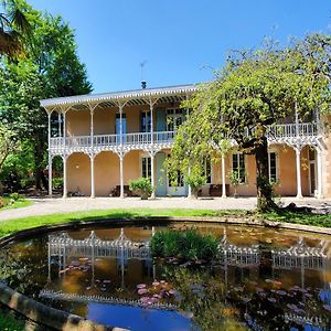 Bed and Breakfast Le Portail Ле-Пассаж Exterior photo