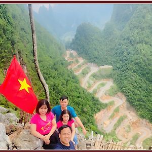 Viet Hoang Hotel Bao Lac Exterior photo