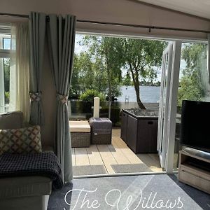 Отель The Willows Jet Ski Lake View Tattershall Lakes Exterior photo