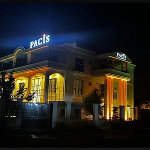 Отель Pacis Хатай Exterior photo