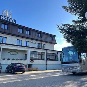 Hotel Bukowiec Легьоново Exterior photo