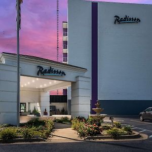 Radisson Hotel Grand Rapids Riverfront Exterior photo