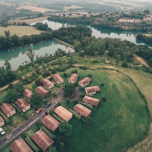 Отель Terres De France - Les Hameaux Des Lacs Monclar-de-Quercy Exterior photo