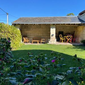 Вилла Maison Et Jardin - Bord De Loire A Сомюр Exterior photo