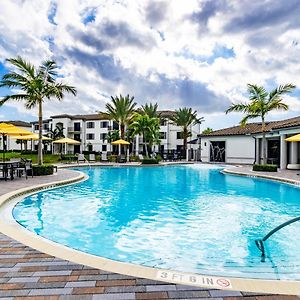 Modern 1Br Condo W Pool Bbq Near Fort Myers Эстеро Exterior photo