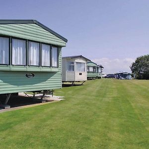 Отель Rowanbank Caravan Park Beckfoot  Exterior photo