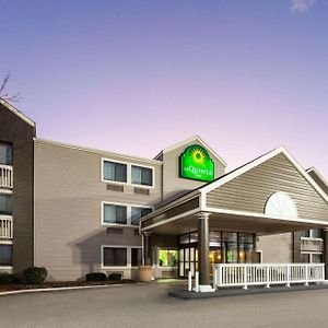 La Quinta Inn By Wyndham Cleveland Индепенденс Exterior photo