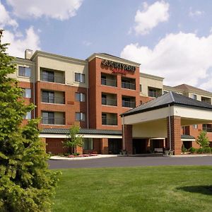 Отель Courtyard By Marriott Akron Stow Exterior photo