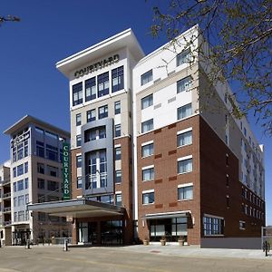 Отель Courtyard By Marriott Akron Downtown Exterior photo