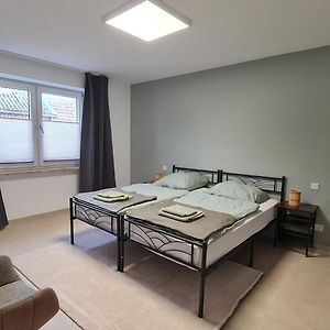 Отель Zimmer 2A Mit Privates Badezimmer In Juelich Exterior photo