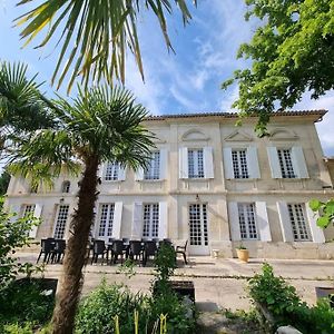 Вилла Le Chateau De Willival Pour 15 Pers Avec Piscine Saint-Ciers-d'Abzac Exterior photo