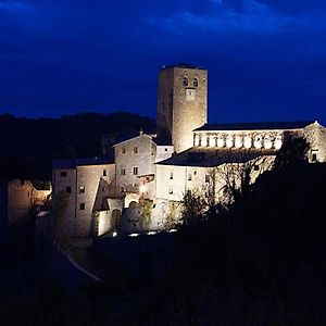 Отель La Locanda Del Pellegrino Bassano in Teverina Exterior photo