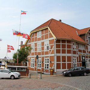 Апарт отель Zum Alten Schifferhaus Лауэнбург Exterior photo