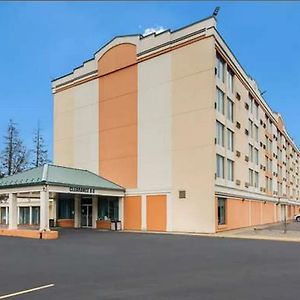 Finger Lakes Inn & Suites Бат Exterior photo