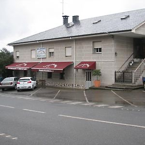 Отель Hostal Meson Do Loyo Пуэртомарин Exterior photo