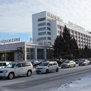 Усть-Каменогорск Отель Exterior photo