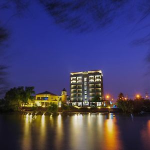 Coco View Hotel Samut Songkhram Exterior photo