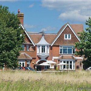 Hickstead Hotel Exterior photo