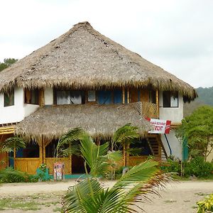 Bed and Breakfast Wipeout Cabana Restaurant Лас-Тунас Exterior photo