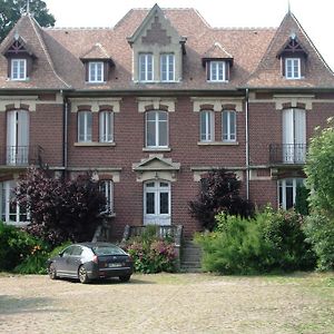 Bed and Breakfast Le Manoir De Crisolles Exterior photo