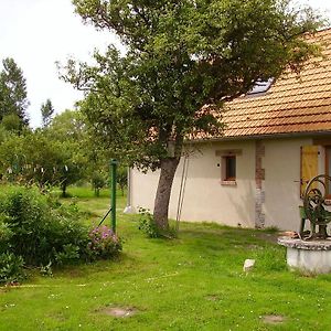 Bed and Breakfast Au Grand Pre Theillay Exterior photo