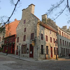 Hotel Pierre Du Calvet Монреаль Exterior photo