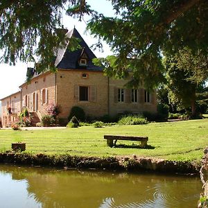 Bed and Breakfast Gentilhommiere De Collonges Prisse Exterior photo