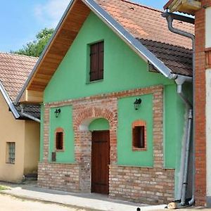 Апартаменты Vinarstvi Bician Vrbovec Exterior photo