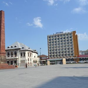 Hotel Unirea Фокшаны Exterior photo