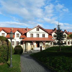 Отель Dom Pielgrzyma Кальвария-Зебжидовская Exterior photo