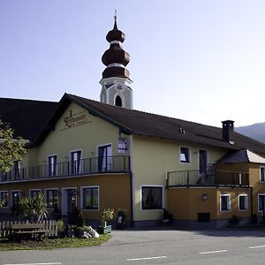 Отель Kirchenwirt Irrsdorf Familie Schinwald Штрасвальхен Exterior photo