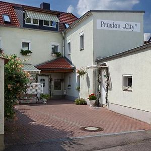 Отель Pension "City" Ошац Exterior photo