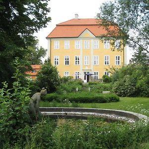 Bed and Breakfast Jagdschloss Quitzin Grimmen Exterior photo