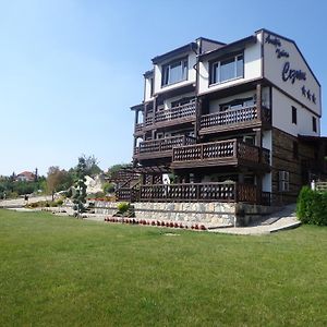 Aparthotel Seasons Glavatarski Han Главатарци Exterior photo