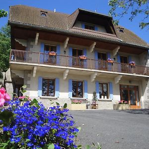 Bed and Breakfast La Maison Du Chevalier Мара Exterior photo