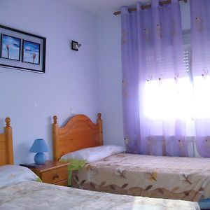 Отель Hostal Madrid Paris Буитраго-дель-Лосоя Room photo